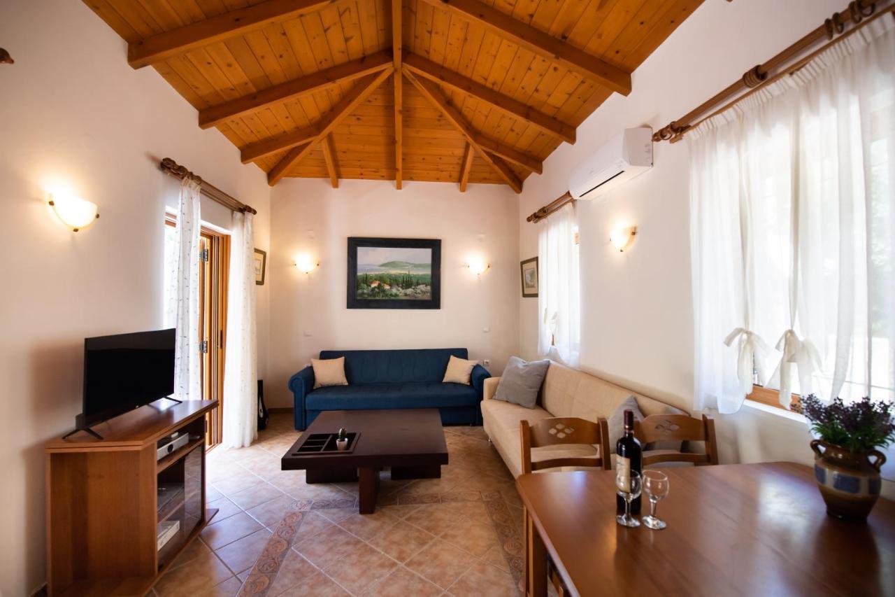 Delphinus Villa Nefeli Áyios Nikítas Exterior foto